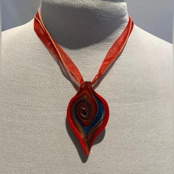 Red Murano Glass Pendant Necklace - Picture 1 of 4